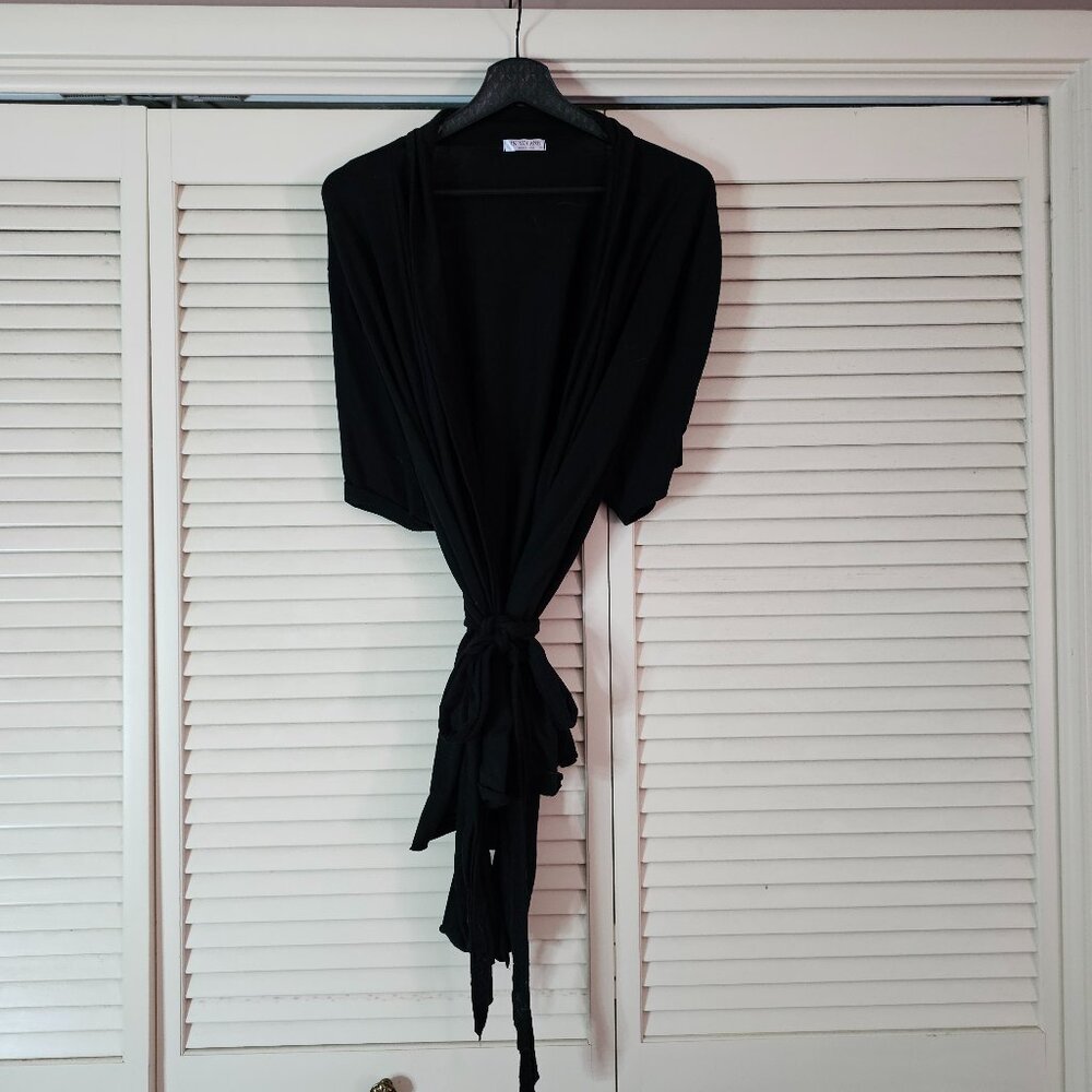 In'Voland (Amazon) Black Wrap Top